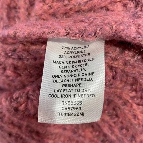 New Leith Chunky Knit Mock Neck Side Slit Sweater Raspberry Pink Size Small - Picture 15 of 15